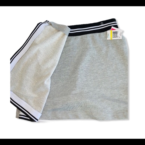 The Edit by Seventeen Front Snap Skirt Sz M - Picture 3 of 5